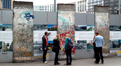 Reste der Berliner Mauer am Potsdamer Platz - Bild: hgk-press fahrradtouren.de